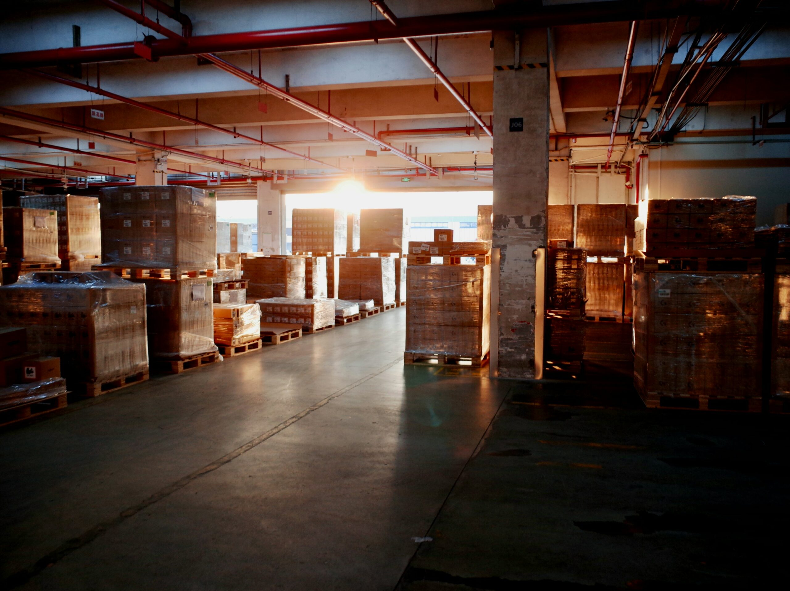 vida-huang-I-_wYj9yOzw-unsplash Warehouse Renton